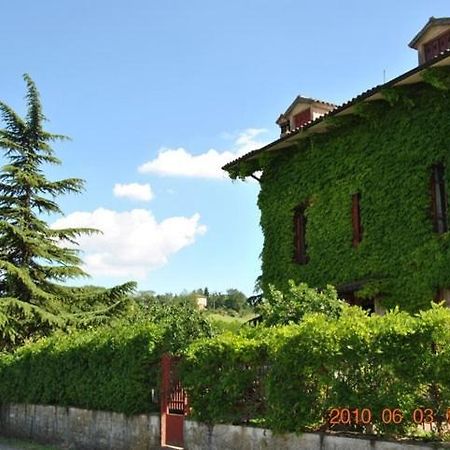 B&B La Vecchia Quercia Home Restaurant Fornovo di Taro Exterior foto